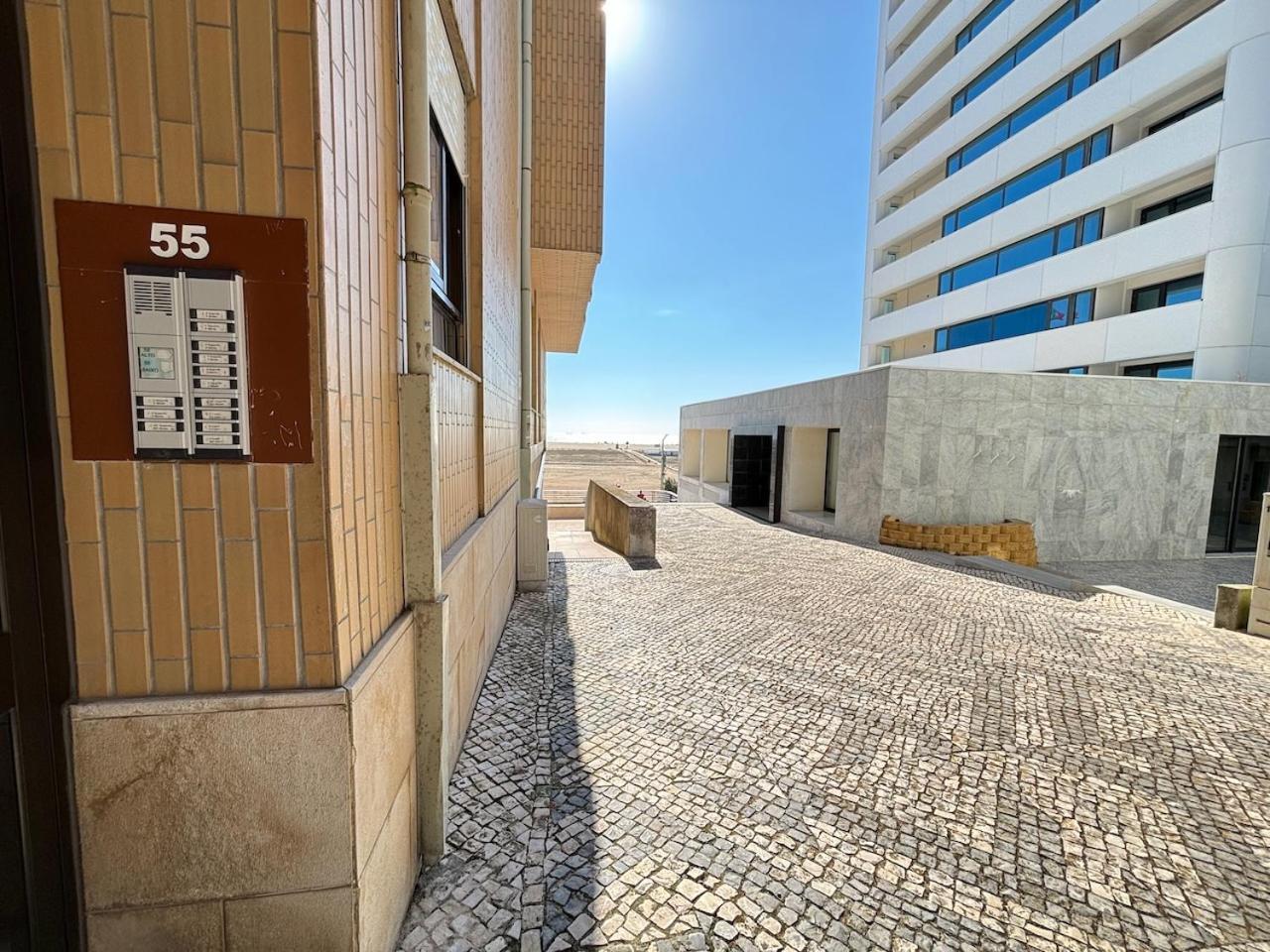 Two Bedroom Apartment Near Beach And Casino Figueira da Foz Exterior photo